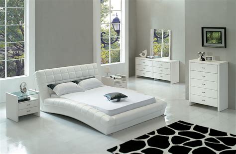 Modern Bedroom With White Furniture